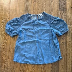 Current Air Linen-style smocked Short sleeve blouse like new condition